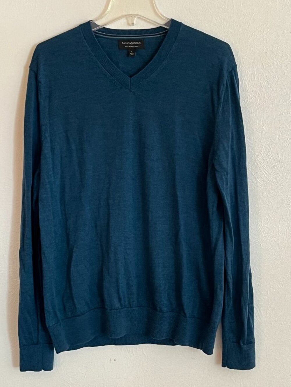 Banana Republic Men's Dark Teal Blue Fine Merino Wool V-Neck Sweater Size L